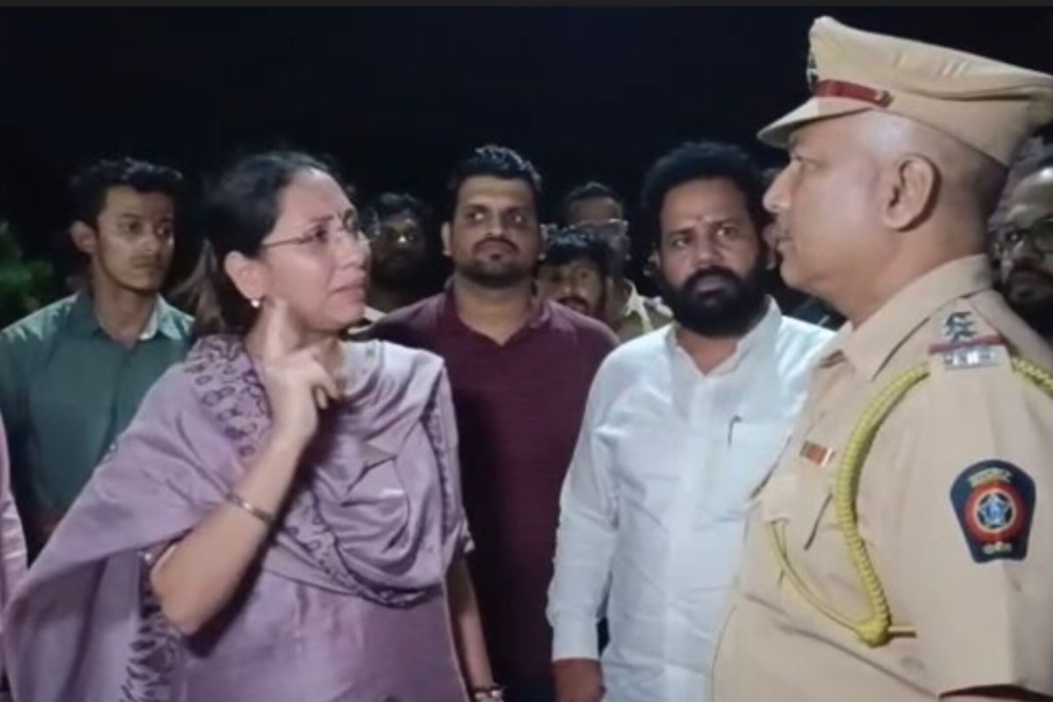 वसईच्या 'विंग्स ऑन फायर' बारवर आमदारांचा छापा; भयंकर वास्तव आलं समोर