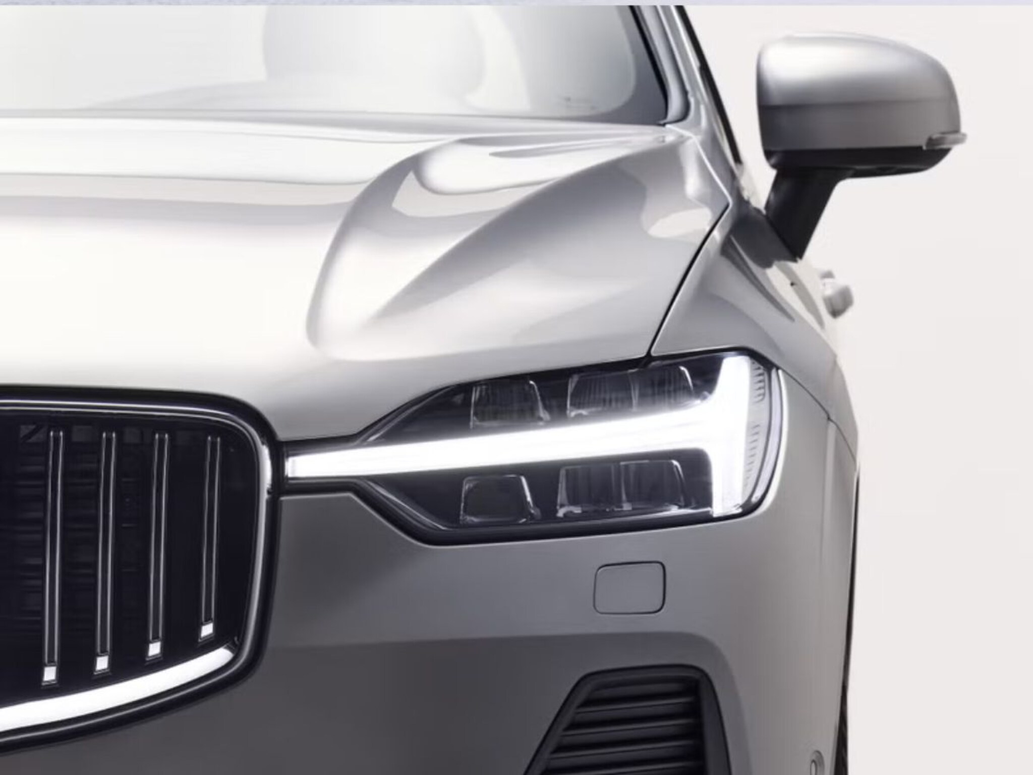 Volvo फक्त नाव पुरे! आणली नवी अशी दणकट आणि दमदार अशी SUV, फॉर्च्युनर विसराल!