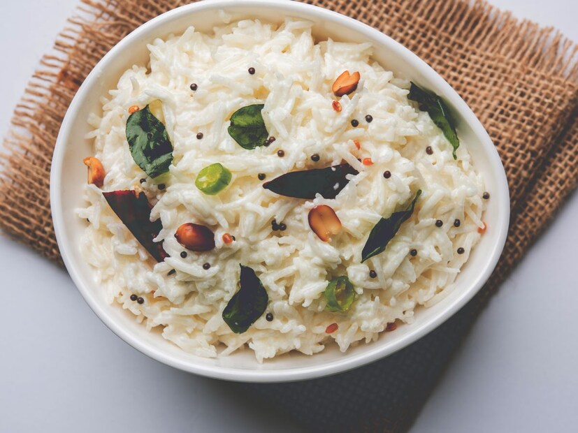 6. ताक किंवा लो-फॅट दही1 ग्लास ताक किंवा 100 ग्रॅम लो-फॅट दहीमध्ये फक्त 80-90 कॅलरी असतात. हे पचनासाठी चांगलं आणि थंडावा देणारं आहे.