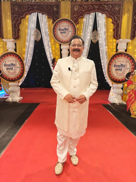 महाराष्ट्रातील अष्टविनायक यात्रा ही केवळ मंदिरदर्शनापुरती नसून भक्ती, श्रद्धा आणि परंपरेचं अद्वितीय प्रतीक आहे. या यात्रेदरम्यान आदेश बांदेकर यांनी रांजणगावला घडलेला बाप्पाचा एक चमत्कार सांगितला. एका कार अपघाताचा प्रसंग त्यांनी सांगितला. 