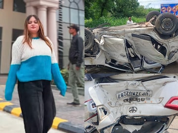 Toyota ची मिनी फॉर्च्युनर अपघातात चुराडा, Reel Star असफियाचे शेवटचे PHOTOS Toyota ची मिनी फॉर्च्युनर अपघातात चुराडा, Reel Star असफियाचे शेवटचे PHOTOS