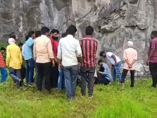 आईने मोबाईल फोनला नकार दिला, नाराज झालेल्या 16 वर्षीय अथर्वने थेट...., छत्रपती संभाजीनगरमध्ये खळबळ आईने मोबाईल फोनला नकार दिला, नाराज झालेल्या 16 वर्षीय अथर्वने थेट...., छत्रपती संभाजीनगरमध्ये खळबळ