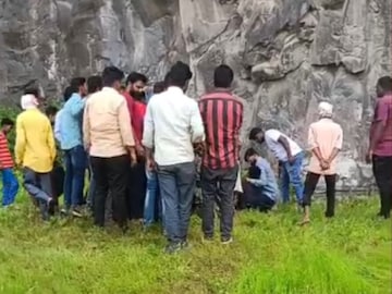 आईने मोबाईल फोनला नकार दिला, नाराज झालेल्या 16 वर्षीय अथर्वने थेट...., छत्रपती संभाजीनगरमध्ये खळबळ आईने मोबाईल फोनला नकार दिला, नाराज झालेल्या 16 वर्षीय अथर्वने थेट...., छत्रपती संभाजीनगरमध्ये खळबळ