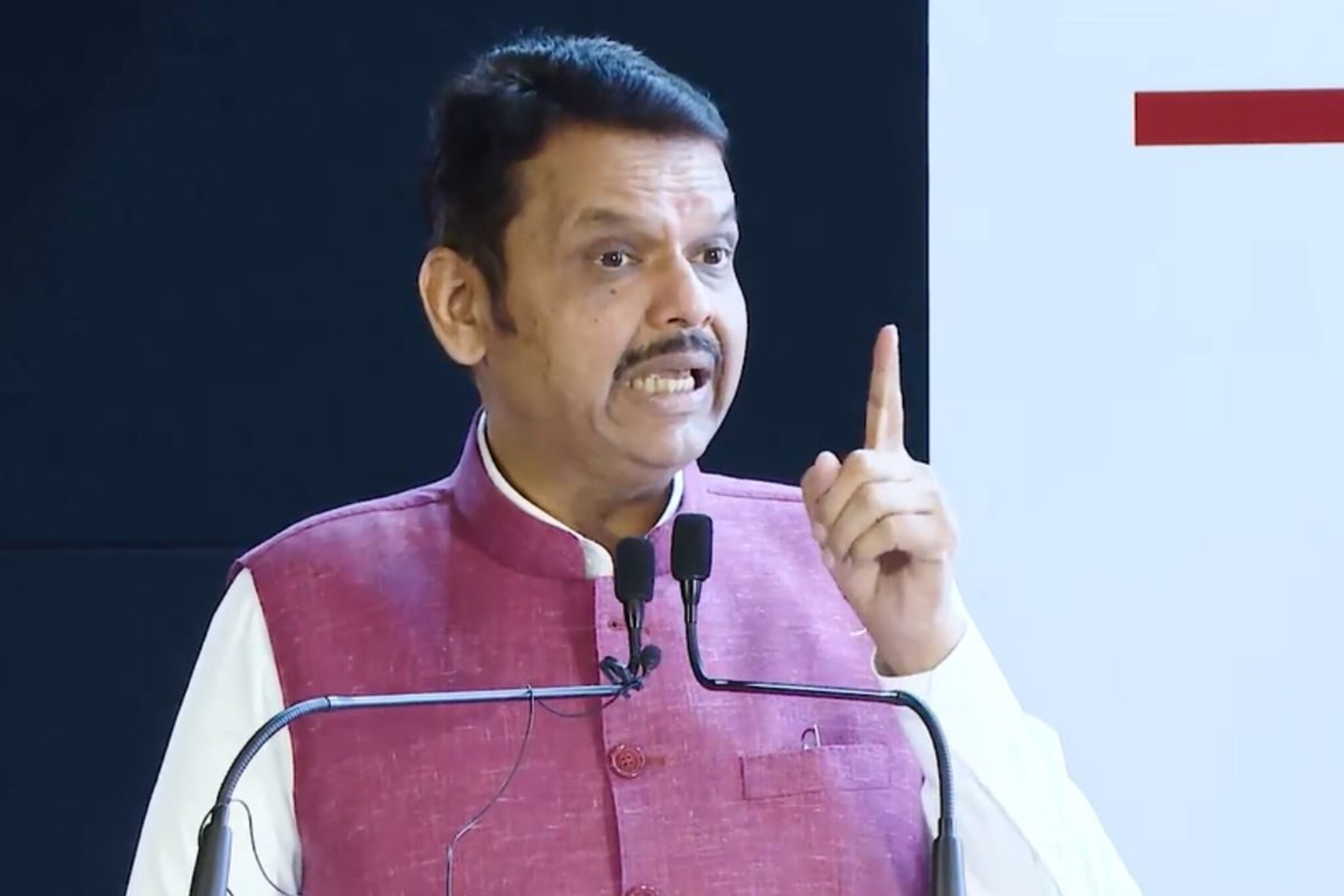 खोटे कुणबी प्रमाणपत्र देणाऱ्या अधिकाऱ्यांना दणका,ओबीसी बैठकीत ३ मोठे निर्णय