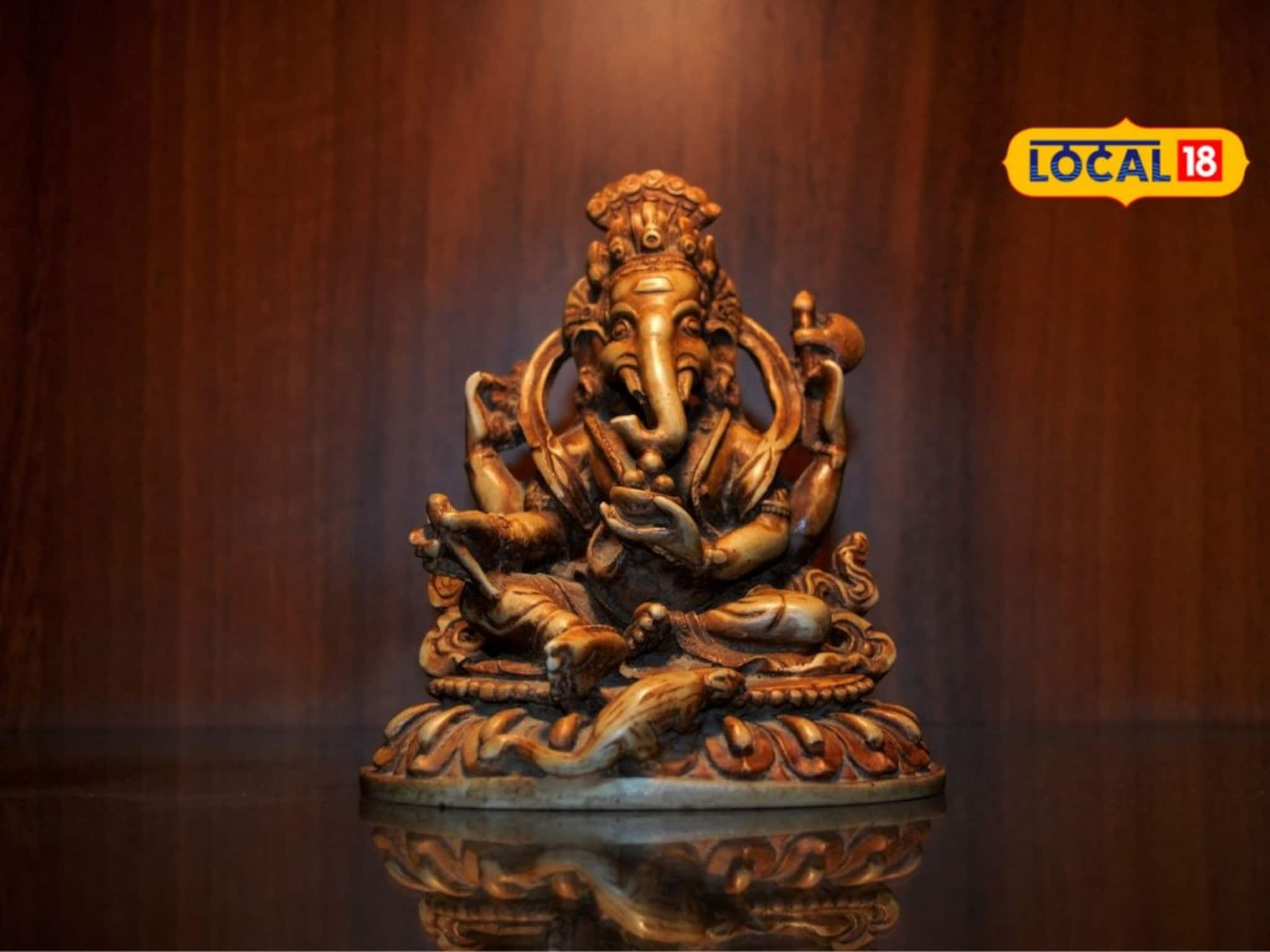 अनोखा गणेश भक्त, दुर्मिळ 2100 बापांच्या मूर्तींचा केला संग्रह, काय आहे खास?