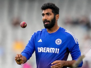 आशिया कपमध्ये खेळणार का नाही? बुमराहने BCCI ला पाठवला मेसेज!