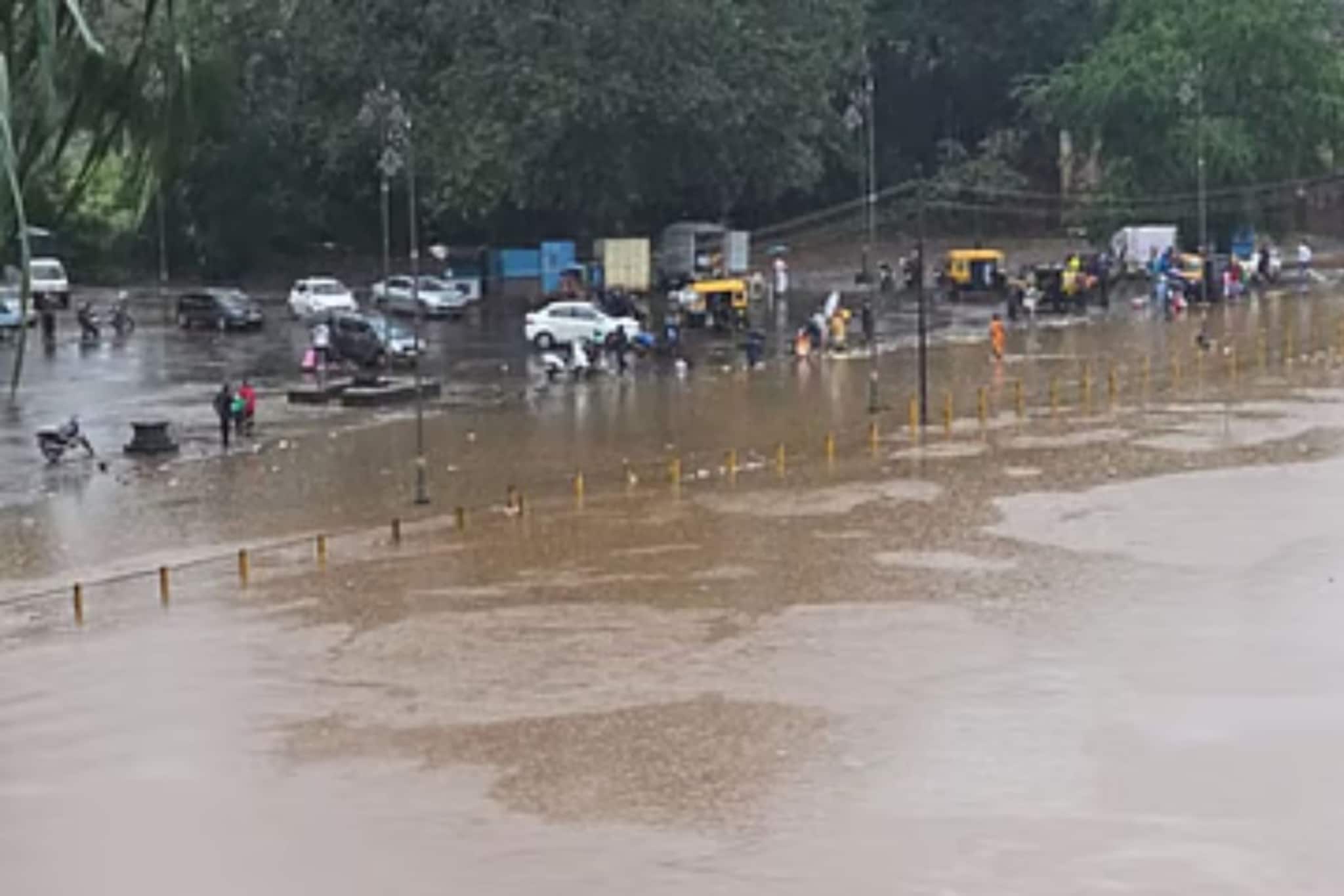 कोल्हापूरवर पुराचं संकट कायम, पंचगंगेची पाणी पातळी धोका पातळीकडे, सद्यस्थिती काय