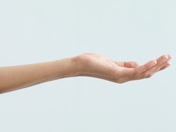 हाताच्या तळव्यावर केस का उगवत नाहीत? कारण ऐकून आश्चर्य वाटेल हाताच्या तळव्यावर केस का उगवत नाहीत? कारण ऐकून आश्चर्य वाटेल