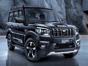 महिंद्रा कार 