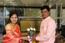 गणपतीसाठी गावी निघाले, घाटातून गायब, दाम्पत्याची कार सापडली, कुटुंबाचं काय झालं