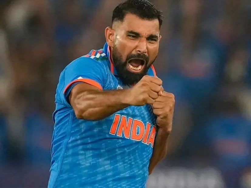 कागदावर मोहम्मद शमीचा जन्म 1990 चा आहे, पण त्याचा फिटनेस वेगळंच काही सांगतो. शमीचं शरीर आता सर्जरी आणि वर्कलोड मॅनजमेंट झेलू शकत नाहीये. मागच्या काही वर्षांमध्ये शमी बुमराहनंतरचा भारताचा सगळ्यात यशस्वी बॉलर आहे, पण तो दुखापतीमधून सावरत नाहीये. ऑस्ट्रेलिया दौऱ्यात निवड न झाल्यामुळे शमी रणजी ट्रॉफी खेळणार आहे. शमीने वर्ल्ड कप खेळण्याची इच्छा व्यक्त केली असली, तरी टीममध्ये मोहम्मद सिराज आणि हर्षीत राणा सारखे युवा पर्याय आहेत.