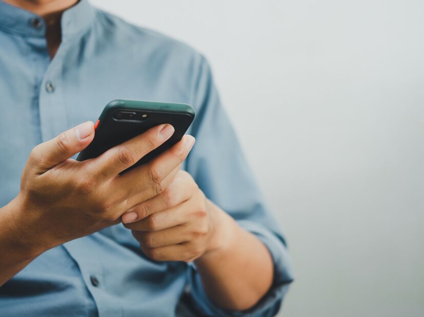 काय बदल झाले आहेत?आधीचे Favorites, Recents, Contacts आणि Voicemail टॅब काढून टाकले. आता फक्त Home, Keypad आणि Voicemail असे तीन टॅब आहेत.