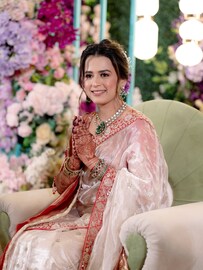 शंभुराजसोबत बोहल्यावर चढणार प्राजक्ता गायकवाड; अभिनेत्रीचं खरं वय माहितीय का? शंभुराजसोबत बोहल्यावर चढणार प्राजक्ता गायकवाड; अभिनेत्रीचं खरं वय माहितीय का?