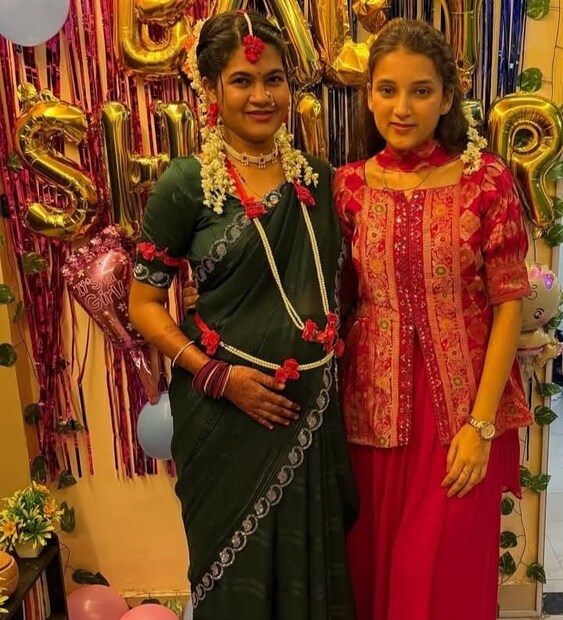 तानाजीची बायको प्रतीक्षाने तिच्या बेबी शॉवरचे फोटो शेअर केले होते तेव्हा त्यांच्या लग्नाची आणि प्रेग्नंसीची माहिती चाहत्यांना मिळाली.