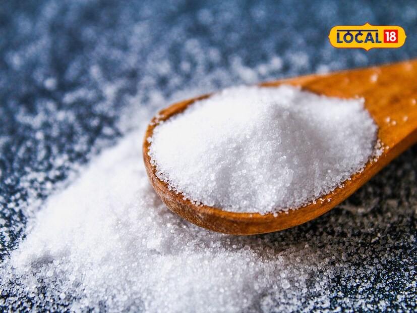 मीठ योग्य त्या मात्रेत खाण्याची सवय लावावी. कच्चे मीठ किंवा पदार्थामध्ये भरून शिजवल्यानंतर टाकलेले मीठ पूर्णतः बंद करावे. पाण्यात मीठ वरून वाढवून घेऊ नये. 