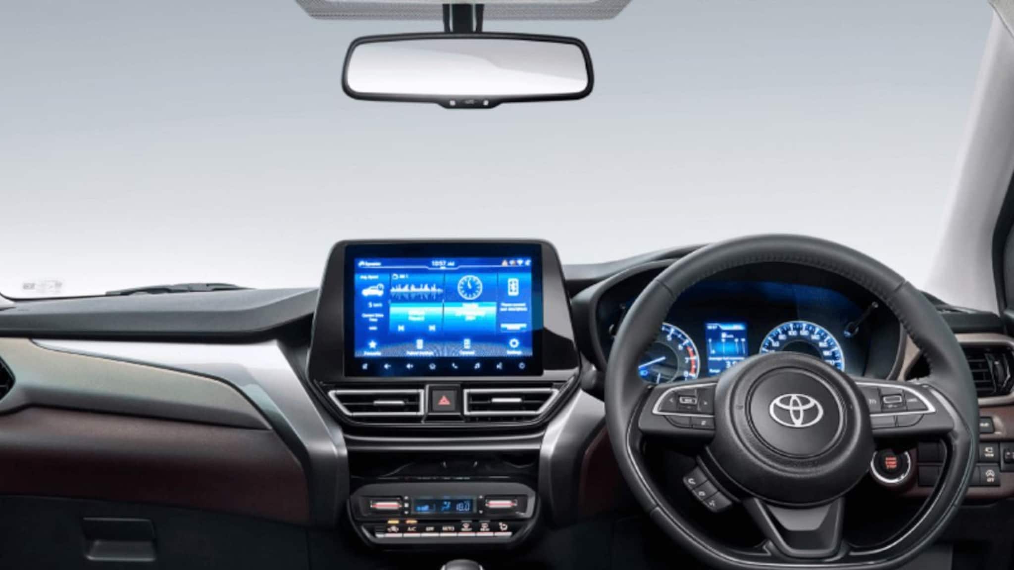 Toyota ने टाकला मोठा डाव, आणली पाठी मागून मर्सिडिजसारखी दिसणारी SUV