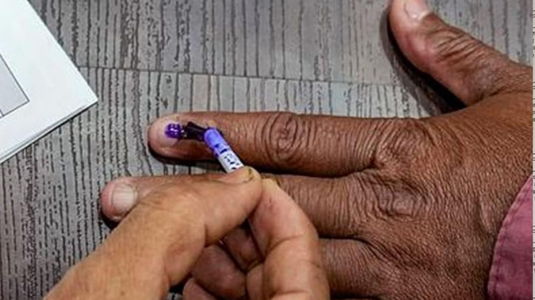 पैसे घेऊन अधिकाऱ्यांकडून बोगस मतदार नोंदणी,BJP आमदाराच्या आरोपाने खळबळ