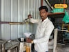 संकट आली पण हार नाही मानली, उभारला तेल घाण्याचा व्यवसाय, वर्षाला 5 लाख कमाई