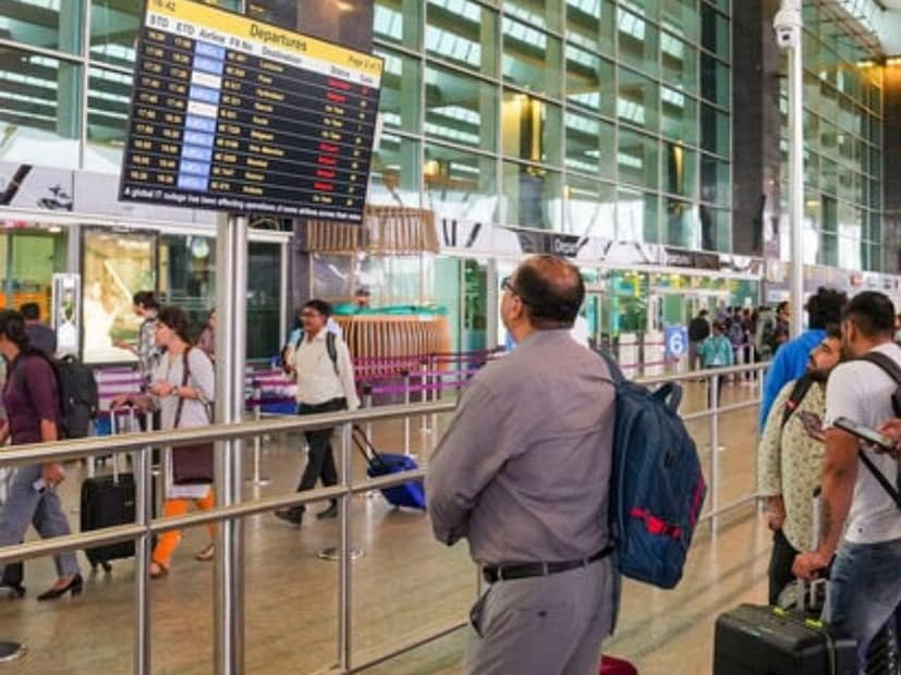 दिल्ली विमानतळाने गेल्या काही वर्षांत जागतिक स्तरावर आपली उपस्थिती लक्षणीयरित्या वाढवली आहे, प्रवाशांनी नोम पेन्ह, बाली डेन्पासर, कॅलगरी, मॉन्ट्रियल, व्हँकुव्हर, वॉशिंग्टन डलेस, शिकागो ओ'हारे आणि टोकियो हानेडा यासारख्या अनेक प्रमुख परदेशातील ठिकाणी प्रवास केला आहे.