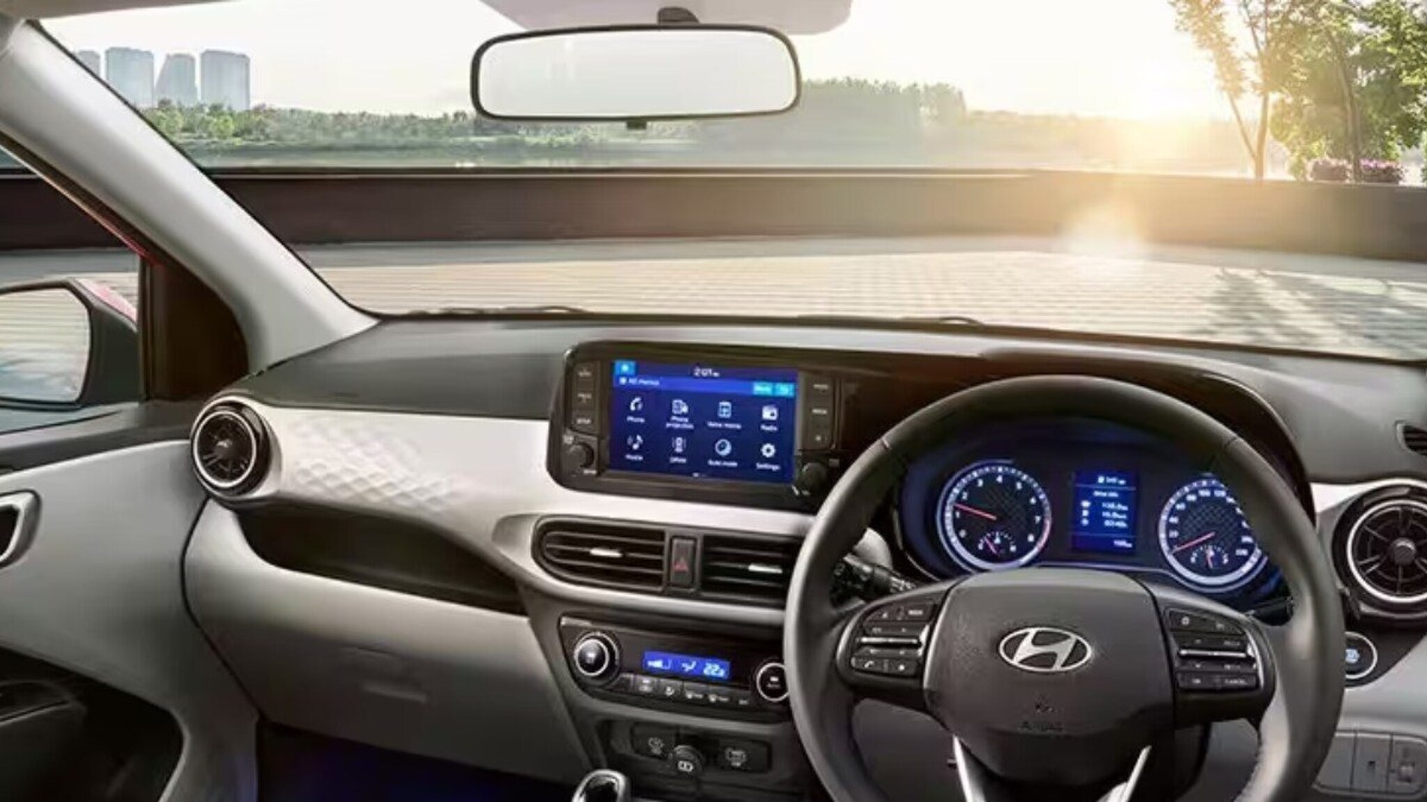 भारतात कार स्टिअरिंग नेहमी उजव्या बाजुलाच का असते? अनेकांना उत्तरच माहिती नाही