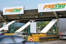 Tollवर तुमचं FASTag चालत नाहीये? लगेच करा हे काम, अनेकांना माहितीच नाही 