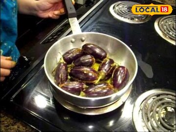 'या' लोकांनी चुकूनही खाऊ नये वांगी; फायदे सोडाच, आरोग्यासाठी ठरू शकते घातक! 'या' लोकांनी चुकूनही खाऊ नये वांगी; फायदे सोडाच, आरोग्यासाठी ठरू शकते घातक!