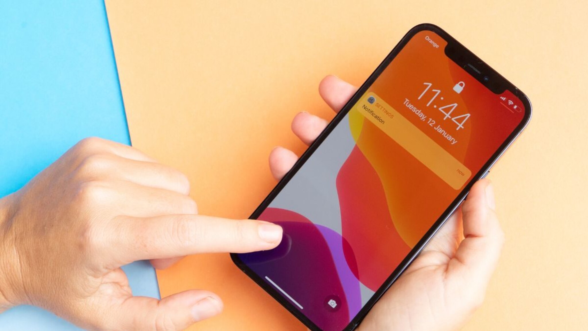 Iphone स्लो झालाय आणि बॅटरी ड्रेन? मग iOS 26 वरून iOS 18.6.2 ला फोन करा डाउनग्रेड, ही पद्धत स्टेप बाय स्टेप करा फॉलो