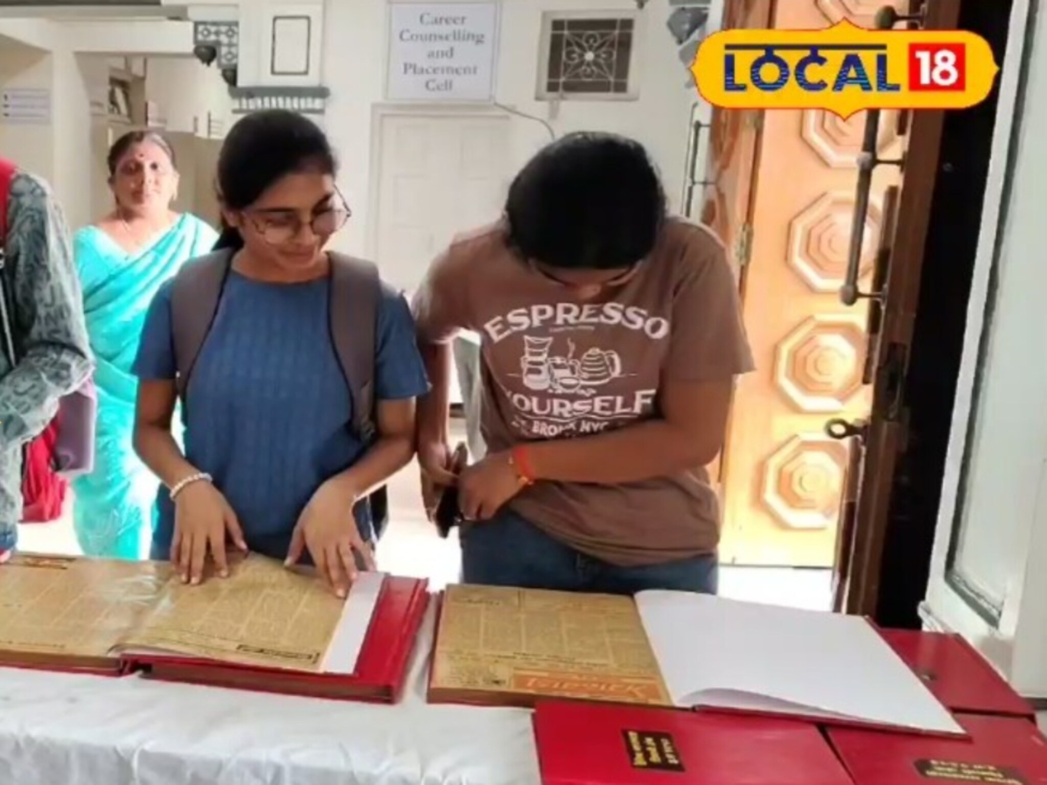 Book Exhibition: मराठवाड्यातील प्रत्येक नागरिकाने पाहावा असा दुर्मिळ खजिना, ‎छ. संभाजीनगरात भव्य प्रदर्शन