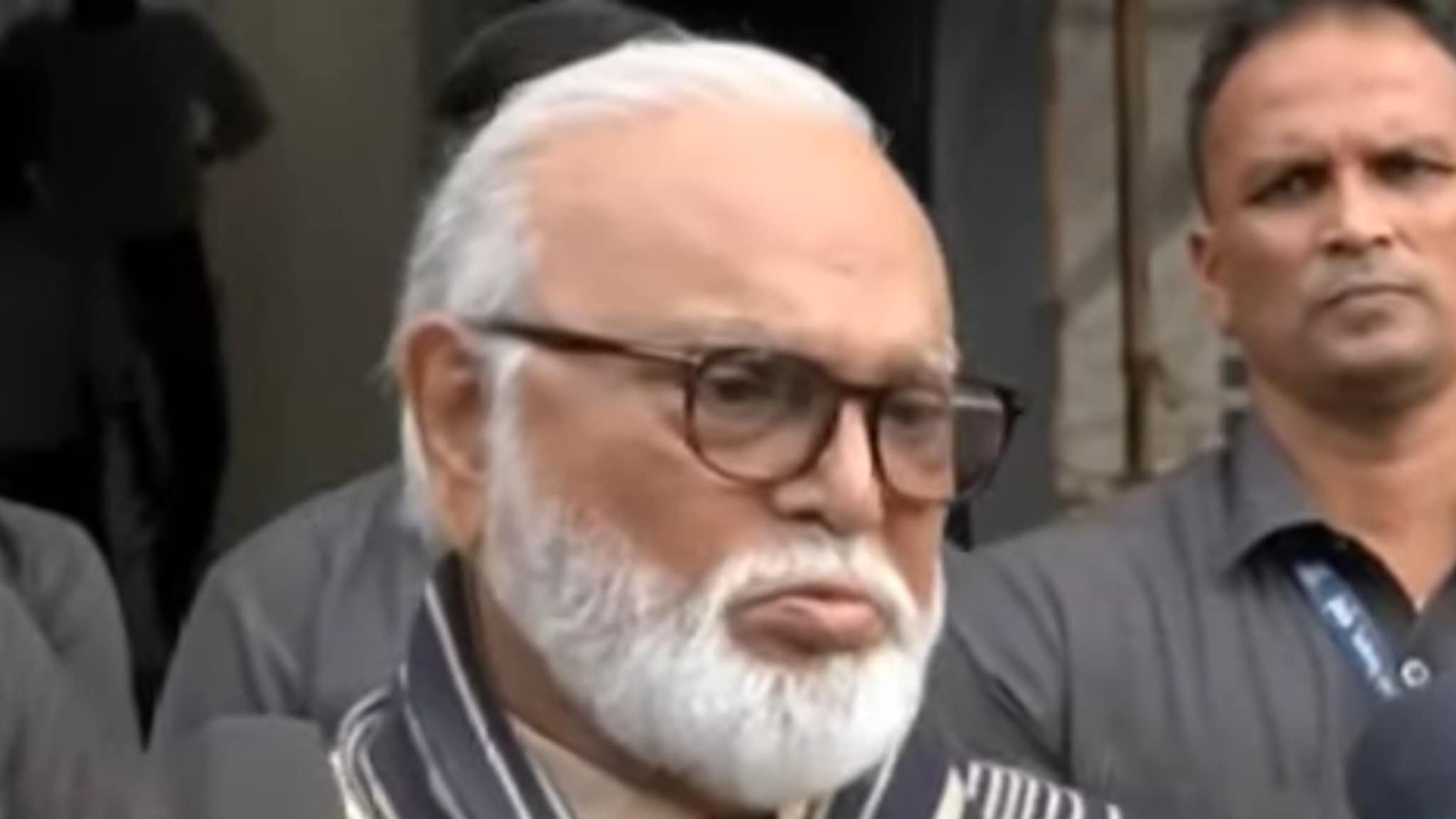 GR मधले शब्द आणि वाक्यांवर आमच्या मनात शंका, काय काय खटकलं? छगन भुजबळांनी सांगितलं