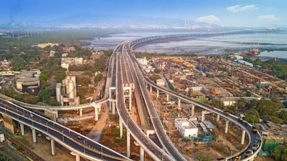 Mumbai News : मुंबईतल्या उड्डाणपूल प्रकल्पाच्या कामांची आयुक्तांकडून, अधिकाऱ्यांना दिले महत्त्वाचे निर्देश Mumbai News : मुंबईतल्या उड्डाणपूल प्रकल्पाच्या कामांची आयुक्तांकडून, अधिकाऱ्यांना दिले महत्त्वाचे निर्देश