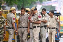 दिल्ली पोलीस दलात कॉन्स्टेबल पदांसाठी बंपर भरती, पात्रता काय? जाणून घ्या Details