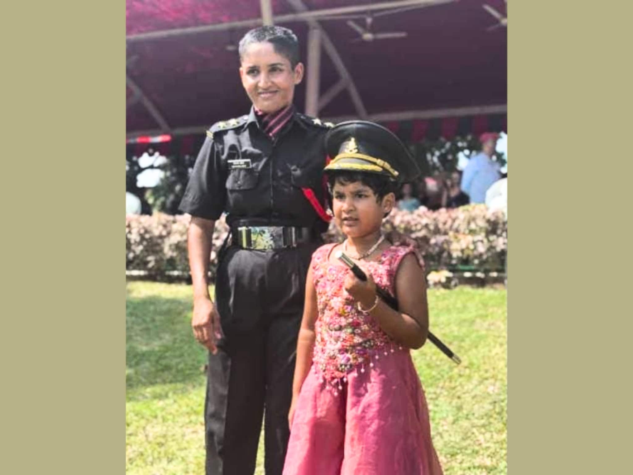 पतीच्या निधनानंतरही जिद्दीने मिळवले सैन्यात लेफ्टनंटपद, कोल्हापूरची लेक ठरली...