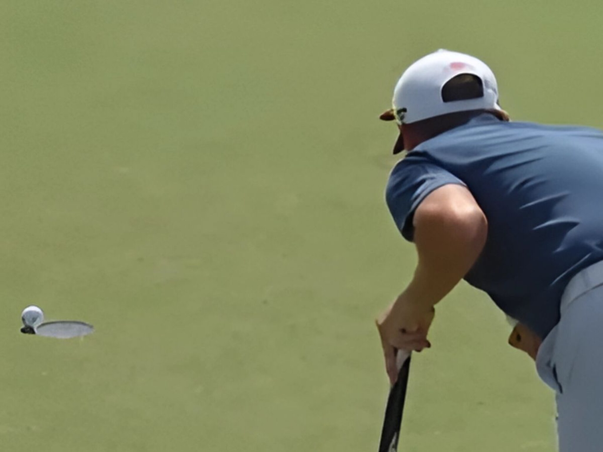 माशी बसली आणि जिंकले 17 कोटी, खेळाच्या मैदानात चमत्कारच घडला! Watch Video