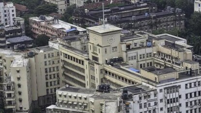 GGMC Mumbai Recruitment 2025 : 10 वी पास उमेदवारांनी नोकरीची ही संधी सोडूच नका, 211 पदांसाठी वैद्यकीय महाविद्यालयात मेगाभरती GGMC Mumbai Recruitment 2025 : 10 वी पास उमेदवारांनी नोकरीची ही संधी सोडूच नका, 211 पदांसाठी वैद्यकीय महाविद्यालयात मेगाभरती