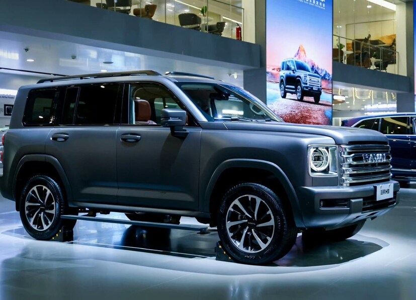 मसाज फीचर : आतील भाग लक्झरीसाठी योग्य आहे. HAVAL H9 SUV च्या इंटीरियर फीचर्समध्ये 14.6-इंच टचस्क्रीन डिस्प्ले, 10-स्पीकर साउंड सिस्टम, वायरलेस चार्जर, ड्रायव्हरसाठी लेदर मेमरी सीट्स, सीट व्हेंटिलेशन आणि मसाज फीचर समाविष्ट आहेत.