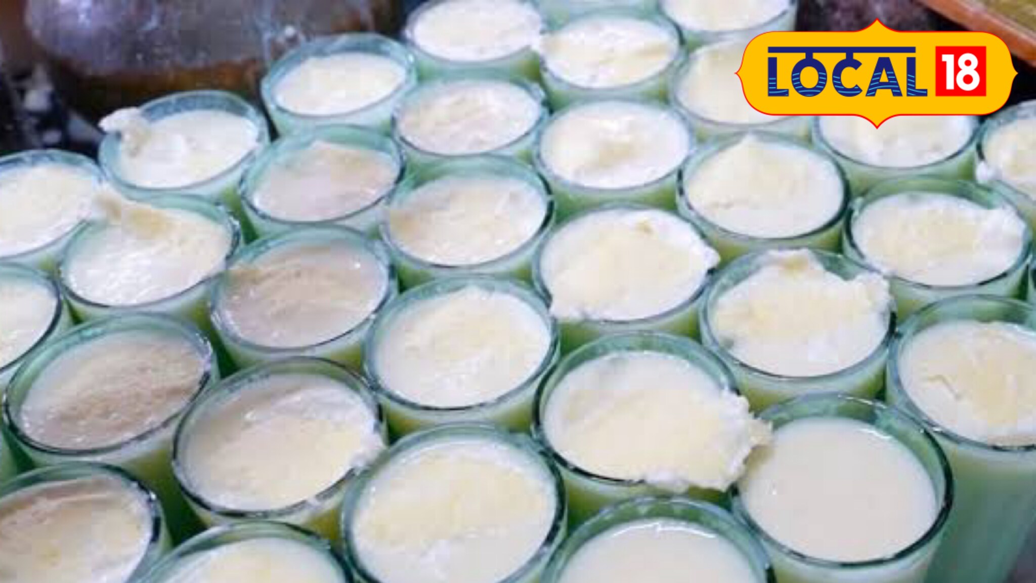 Famous Lassi : 90 वर्षांची परंपरा, दादरमध्ये प्रसिद्ध ही लस्सी, 12 महिने असते गर्दी Video