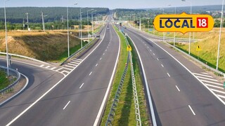 Thane-Navi Mumbai Airport: ठाणे ते नवी मुंबई अवघ्या काही मिनिटांत! विमानतळाकडे जाण्यासाठी 6 हजार कोटींच्या एलिव्हेटेड रोडला मंजुरी Thane-Navi Mumbai Airport: ठाणे ते नवी मुंबई अवघ्या काही मिनिटांत! विमानतळाकडे जाण्यासाठी 6 हजार कोटींच्या एलिव्हेटेड रोडला मंजुरी