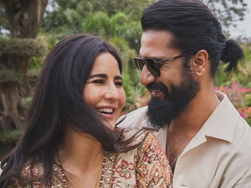 बॉलिवूड अभिनेता विक्की कौशल आणि अभिनेत्री कतरिना कैफ यांनी चाहत्यांना आनंदाची बातमी दिली आहे. विक्की आणि कतरिना आई बाबा झालेत. 