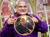 महेश कोठारे ठरले नशीबवान! मोदकात मिळालं चांदीचं नाणं