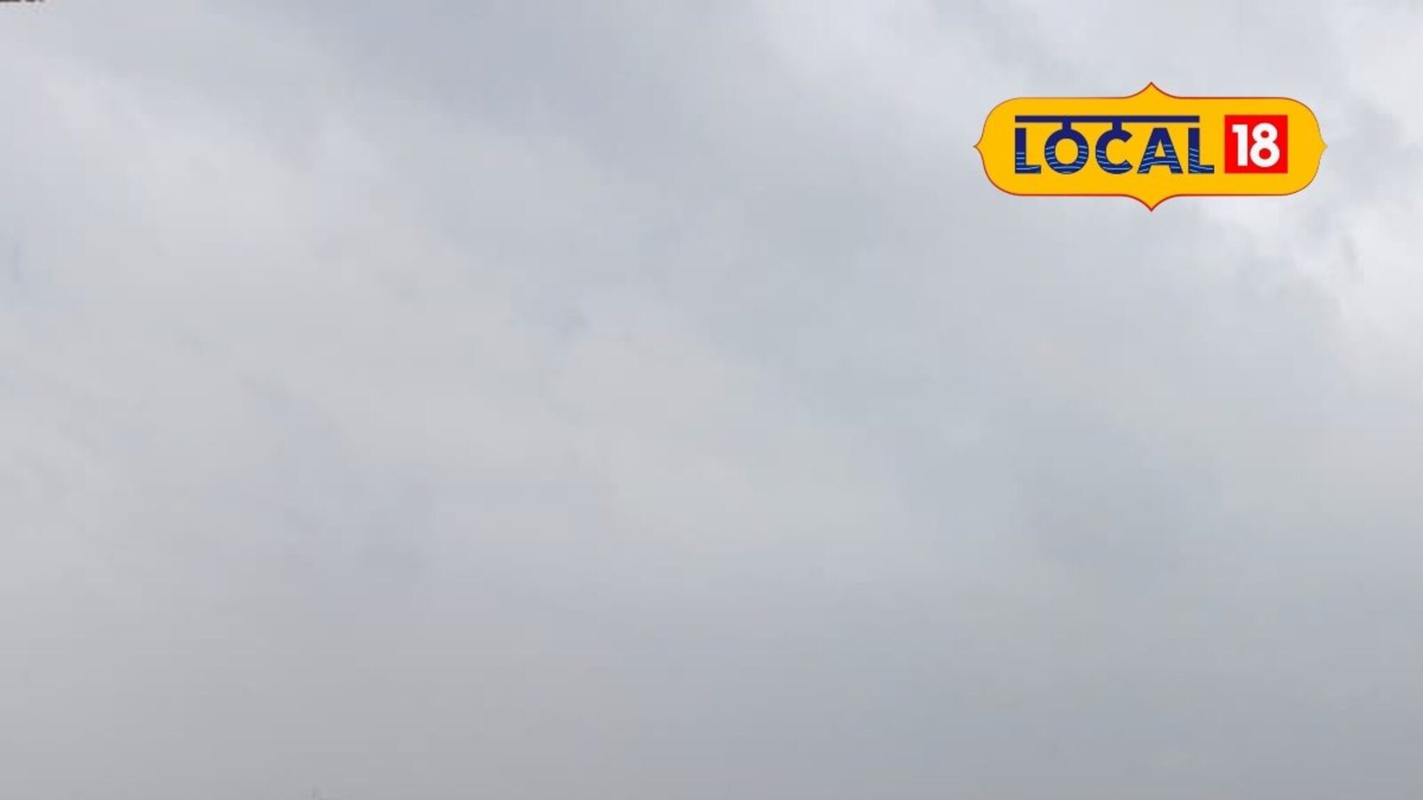 भर दुपारी अंधार! मुंबईसह ठाण्याला मुसळधार पावसाने झोडपलं, रेड अलर्टचा धोका कायम