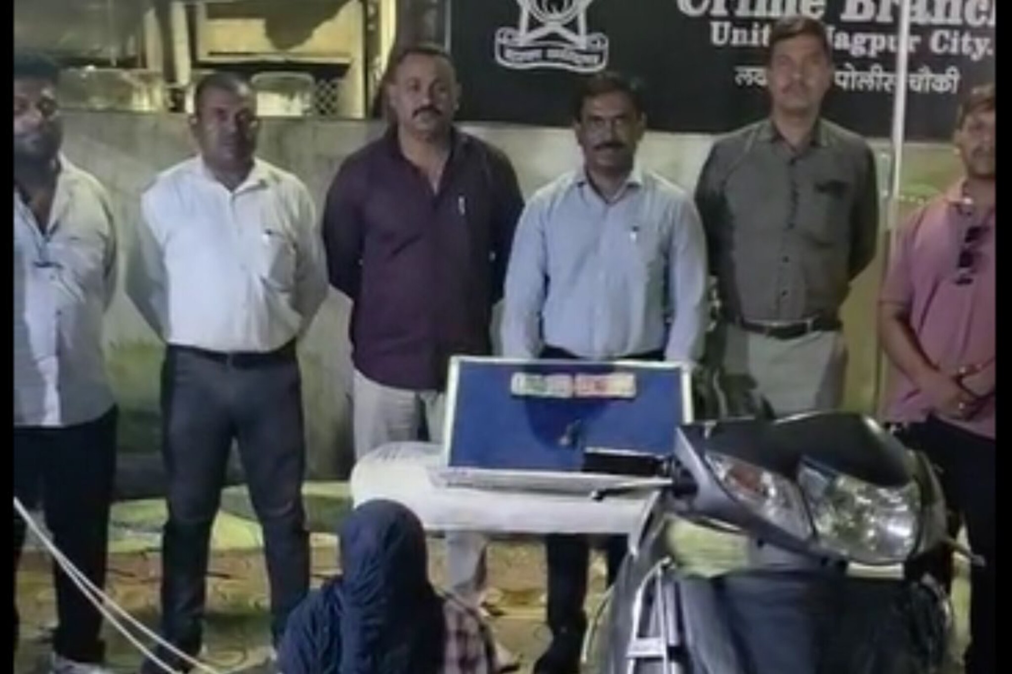 बनावट पोलीस बनून फसवणूक करणारा आरोपी गजाआड, लाखोंचा मुद्देमाल जप्त