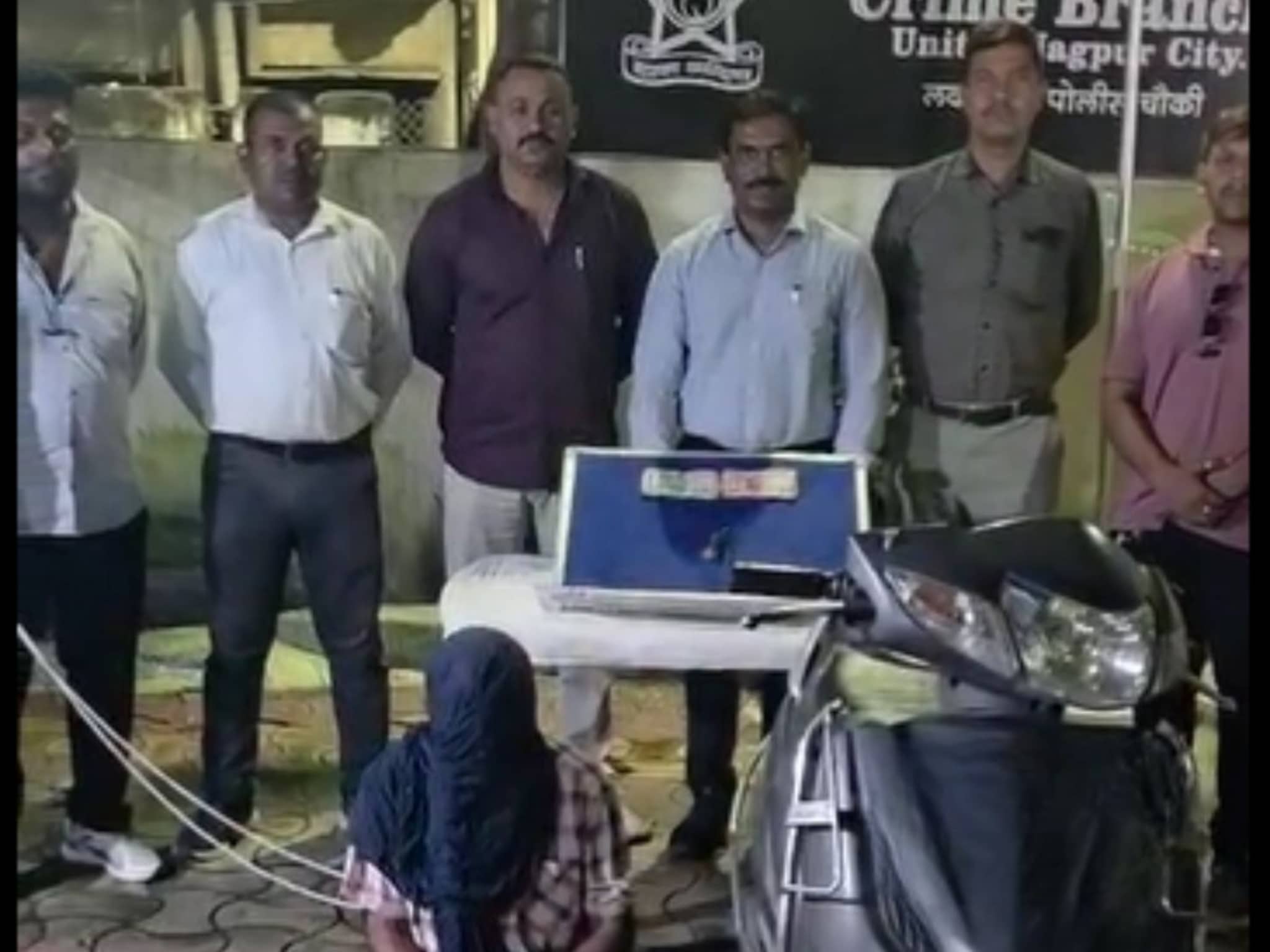 बनावट पोलीस बनून फसवणूक करणारा आरोपी गजाआड, लाखोंचा मुद्देमाल जप्त