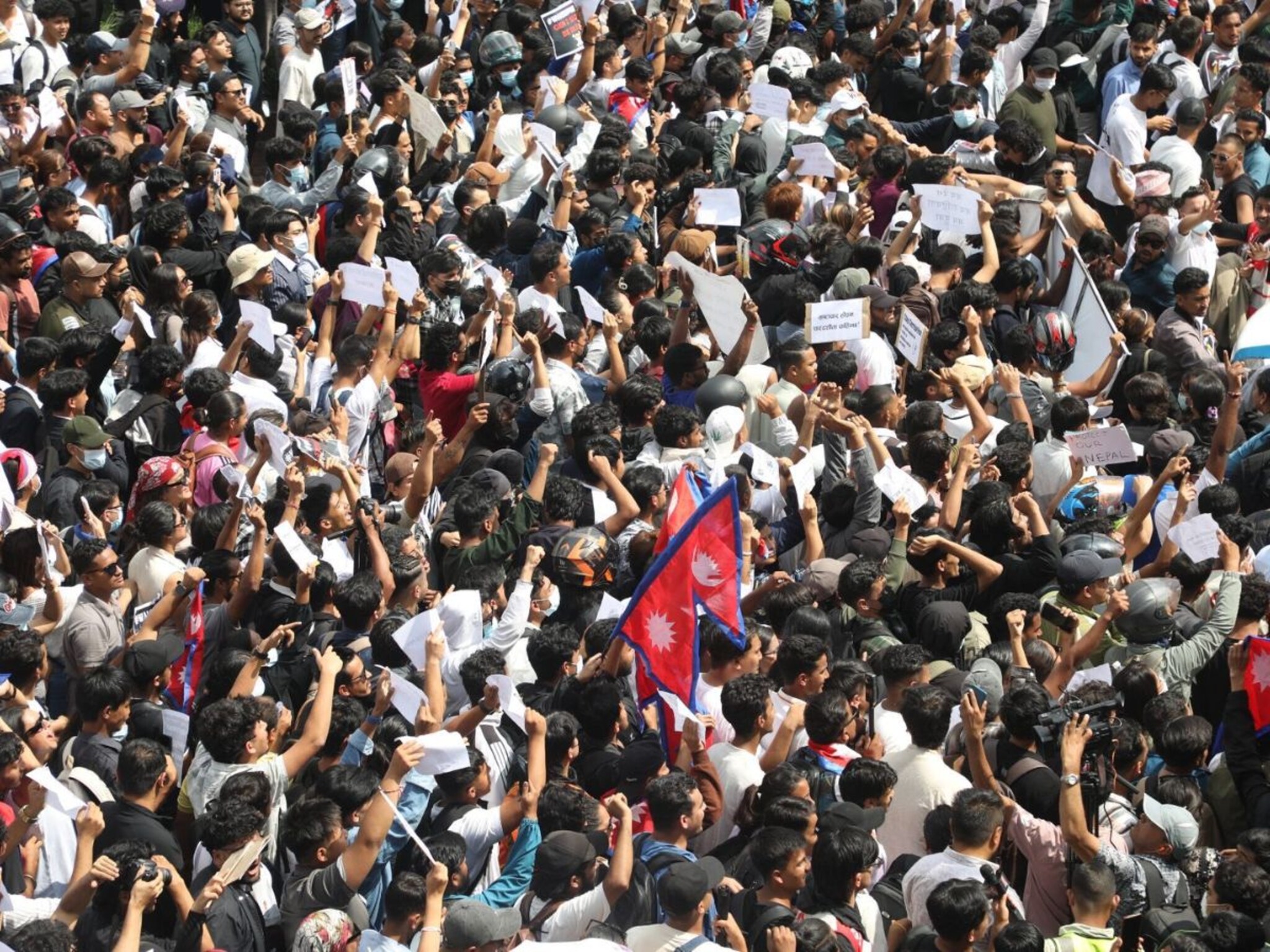 Nepal Protest: फेसबुक, इन्स्टावर बंदी; विरोध करणाऱ्यांवर गोळीबार14 जणांचा मृत्यू