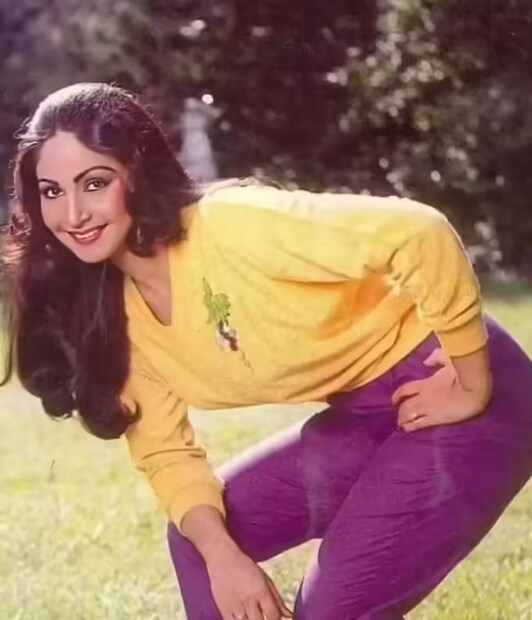 २०१५ मध्ये त्यांनी अखेर पतीचं घर सोडण्याचा निर्णय घेतला. ‘ई टाइम्स’ला दिलेल्या मुलाखतीत त्या म्हणाल्या, “मी विचार केला, मी आता ५४ वर्षांची आहे आणि दिवसेंदिवस कमजोर होत जाणार. एक दिवस मार खाऊन माझा जीव जाईल.”