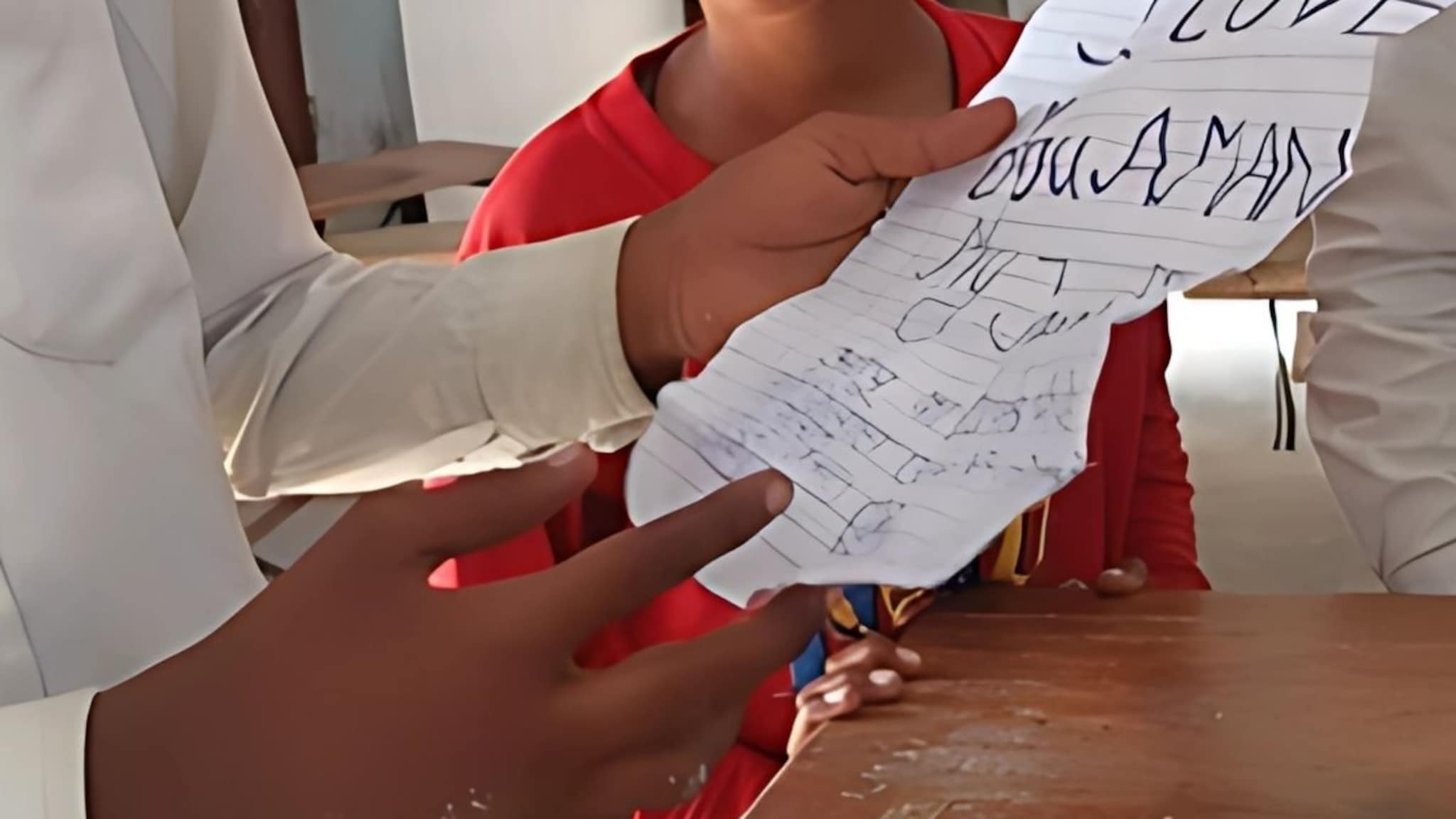 आलू पराठा, एक ग्लास पाण्याचा, तुझ्या आठवणीत...; सहावीच्या मुलीचं Love Letter Viral, वाचून लोक बेशुद्ध