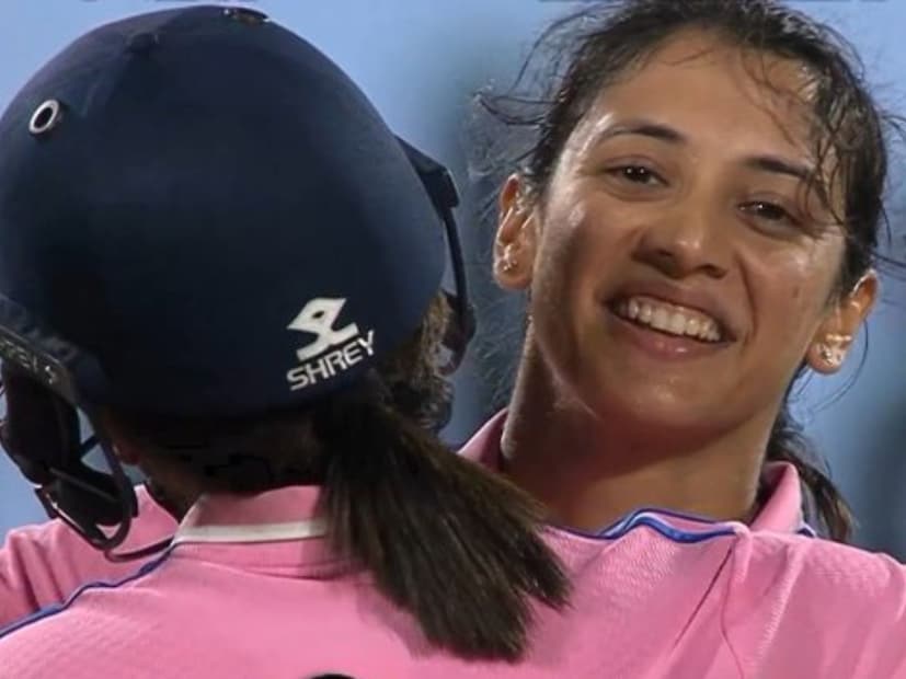 सर्वात जलद शतक करण्याचा रेकॉर्ड ऑस्ट्रेलियाची माजी कर्णधार मेग लॅनिंगच्या नावावर आहे. तिने 2012 मध्ये न्यूझीलंडविरुद्ध 45 बॉलमध्ये शतक केले होते.
