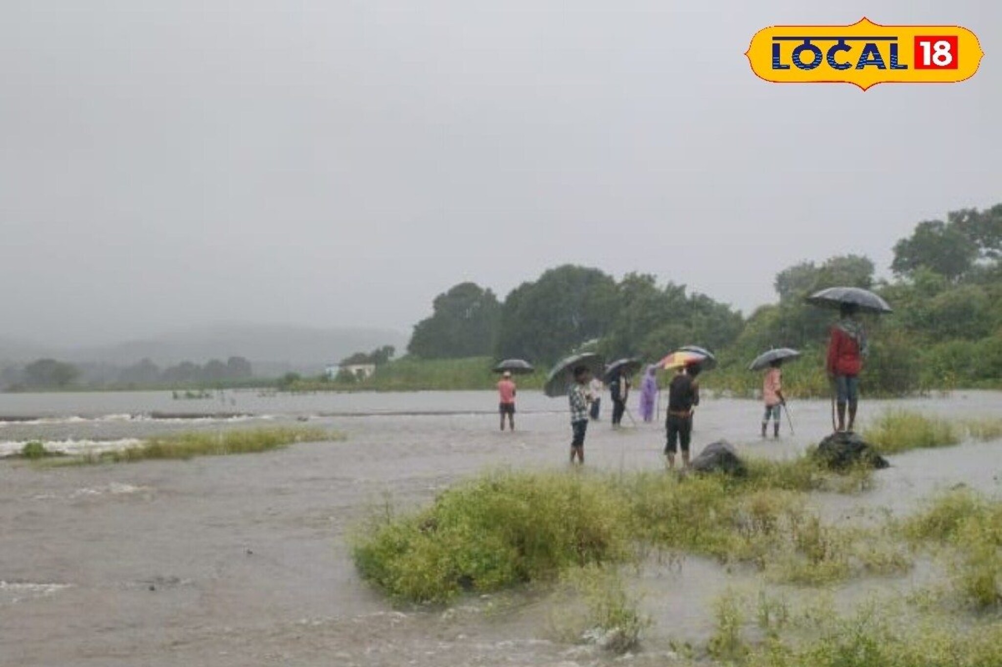 शहापुरात मुसळधार पावसाचा कहर; तालुक्यातील 40 गावांचा संपर्क तुटला