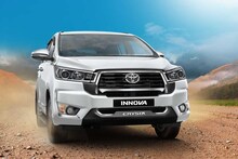 Ertiga आता विसरा,Toyota Innova तब्बल 180600 रुपयांनी स्वस्त,Hycross ची किंमत तर.