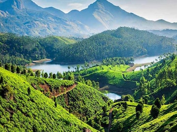 अनोख्या आणि वेगळ्या अनुभवासाठी या ठिकाणांना द्या भेट.. 