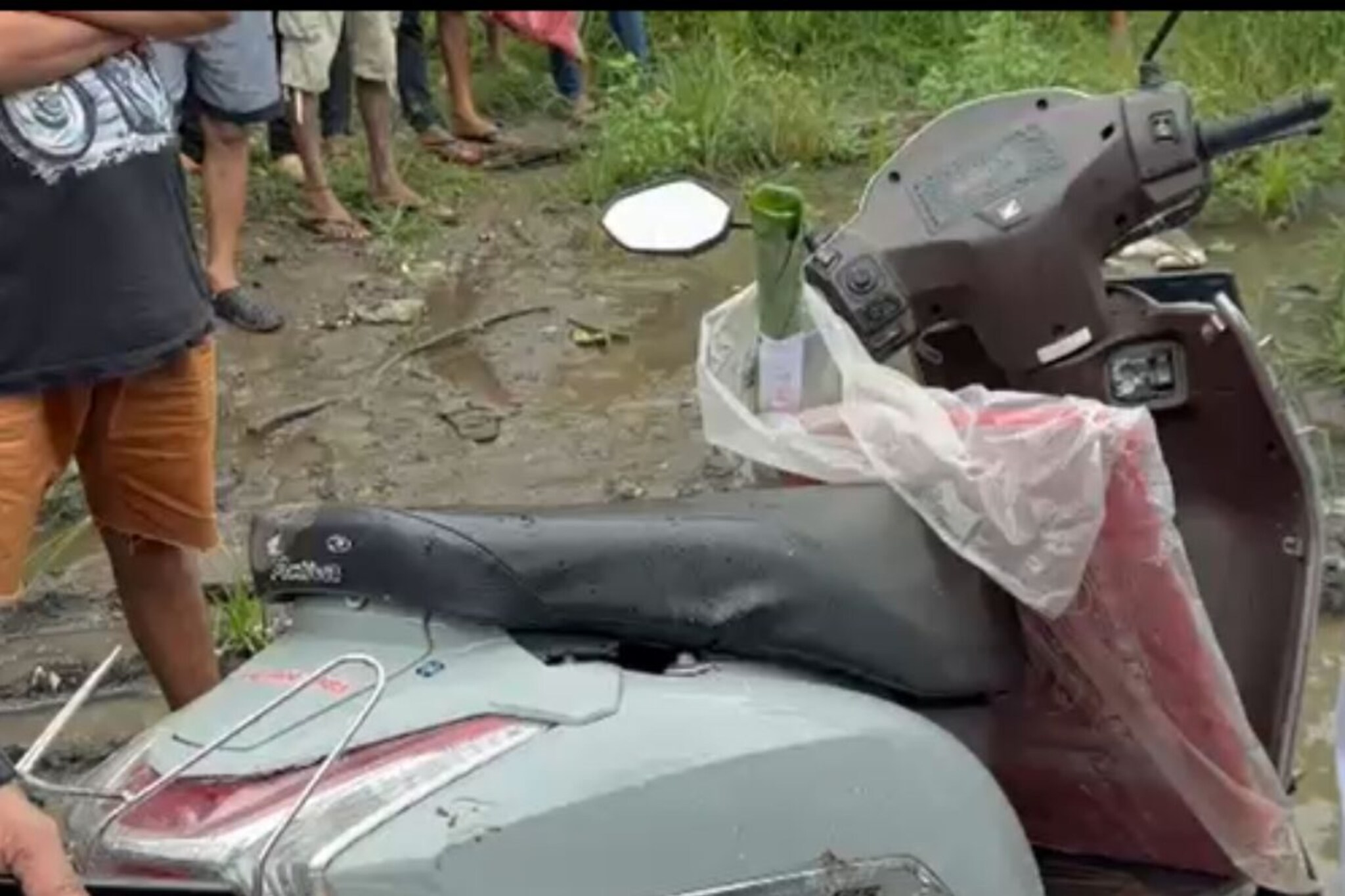 नवरात्रीच्या पहिल्याच दिवशी विरार हादरलं, टँकरने उडवलं; एकाचा जागीच अंत